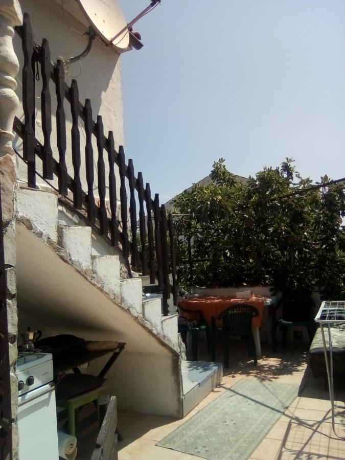Apartment Ma'Re Supetar Exterior foto