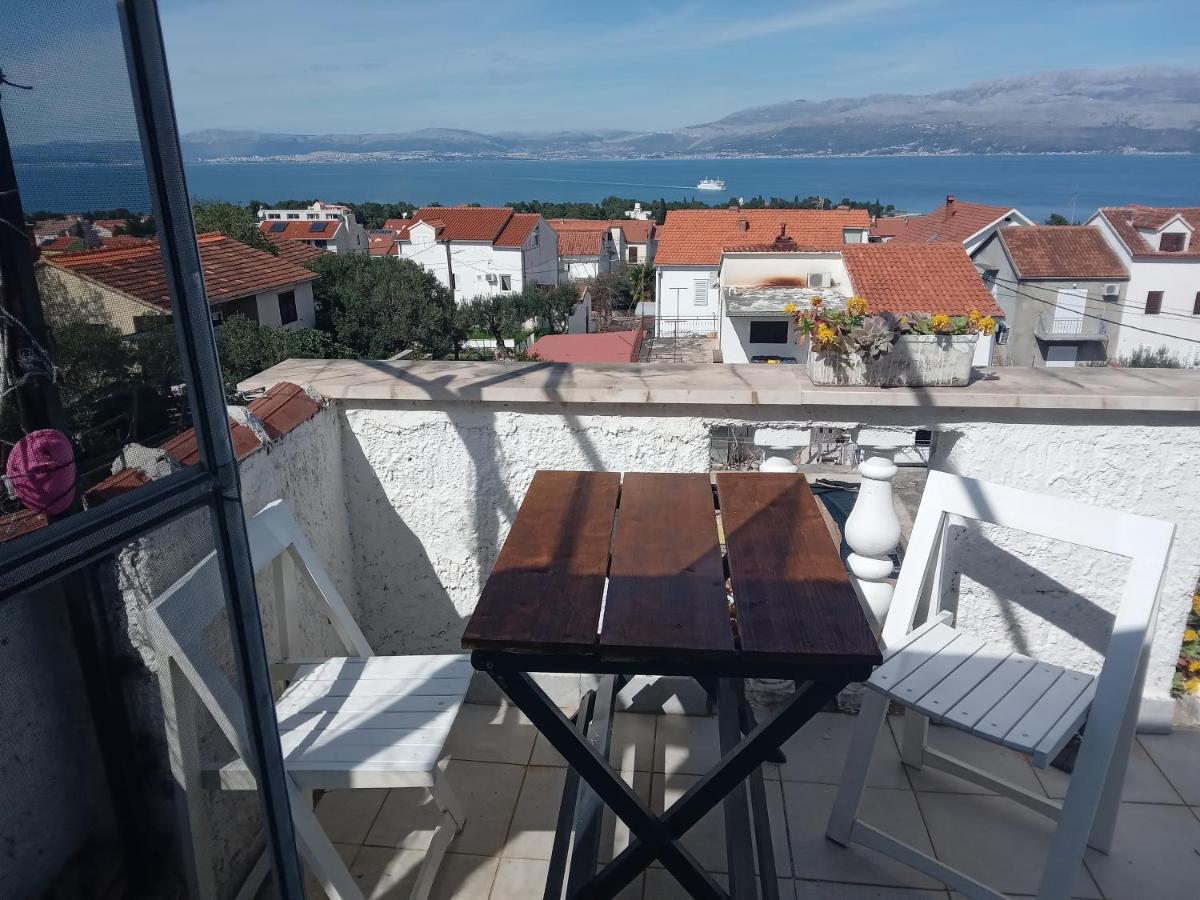 Apartment Ma'Re Supetar Exterior foto